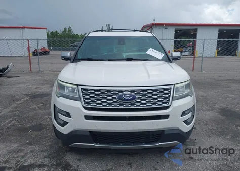 2016 Ford Explorer Platinum z USA, uszkodzony, nr VIN 1FM5K8HT5GGC46259